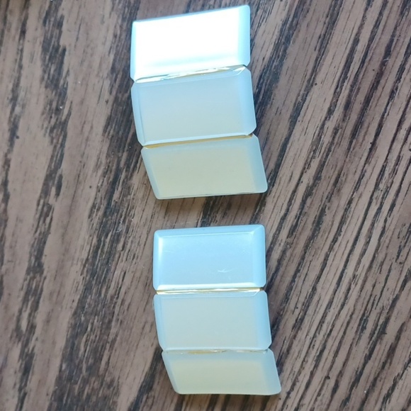 Vintage Pearlized Rectangle Shoe Clips, 2"×1.5" Approx. - Picture 1 of 3